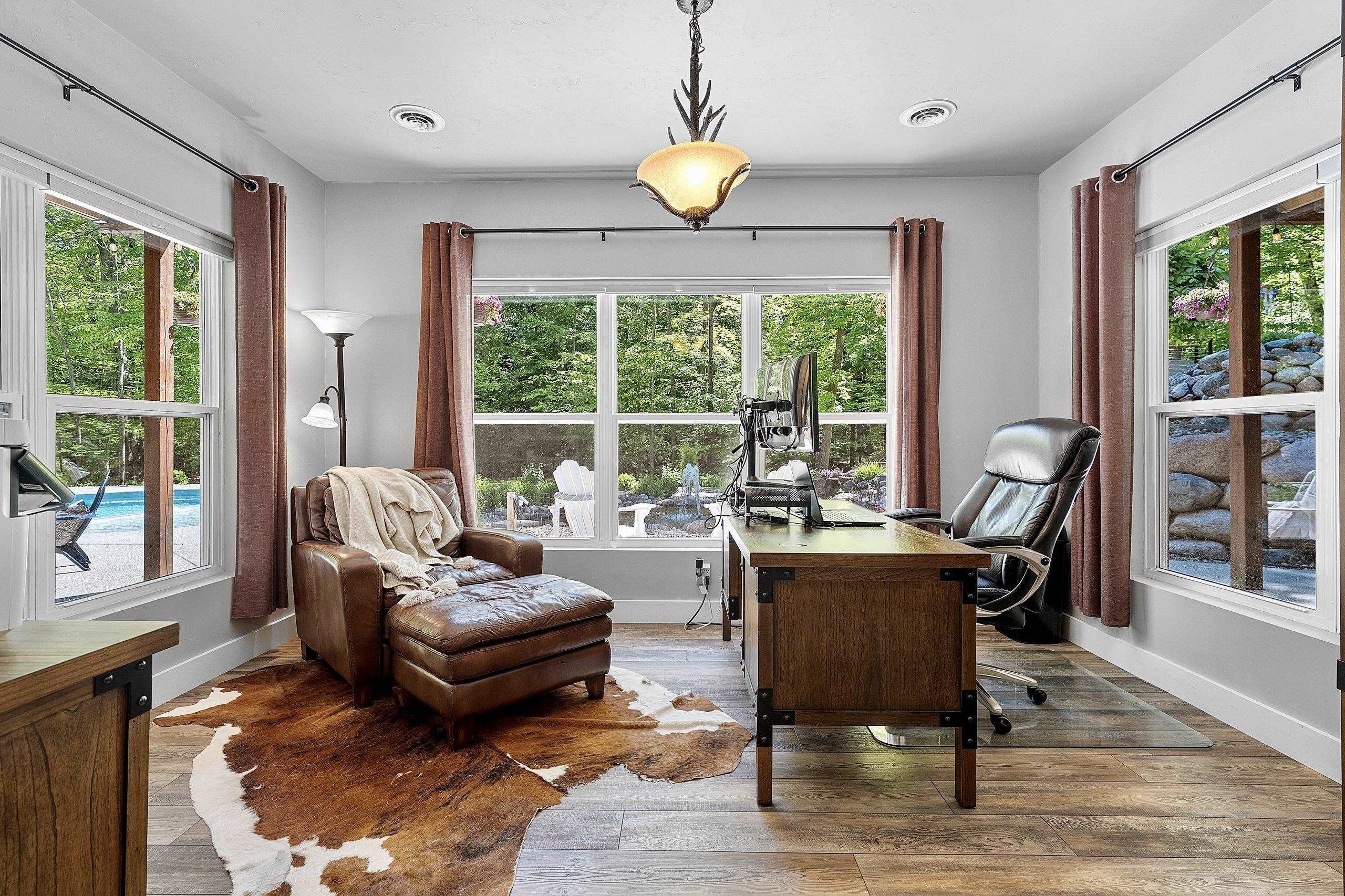 3413 BLACKBERRY Lane