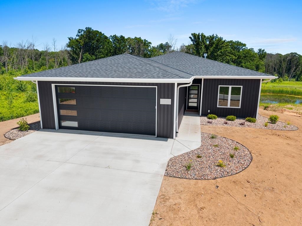 4001 ANTWERP Avenue Unit: 7