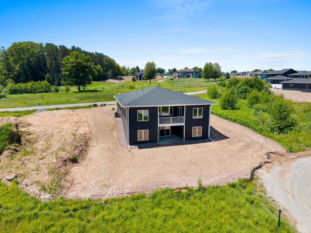 4001 ANTWERP Avenue Unit: 7