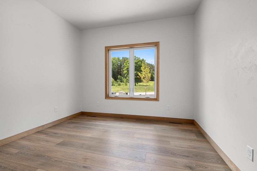 4001 ANTWERP Avenue Unit: 7