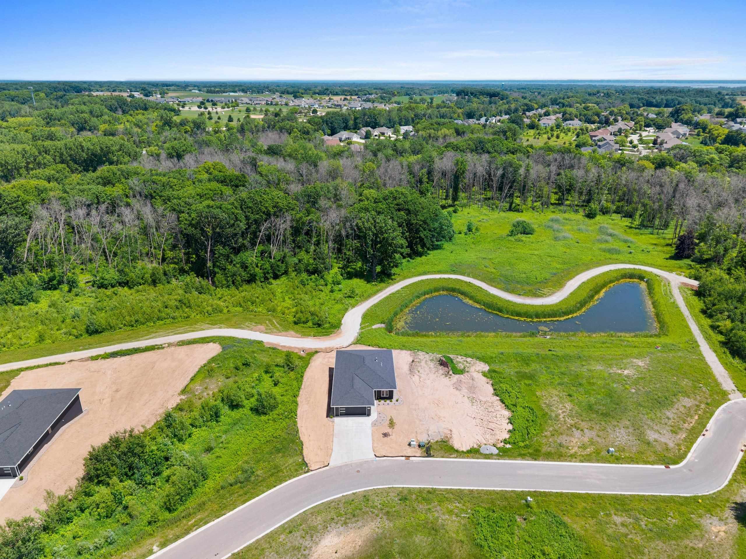 4001 ANTWERP Avenue Unit: 7