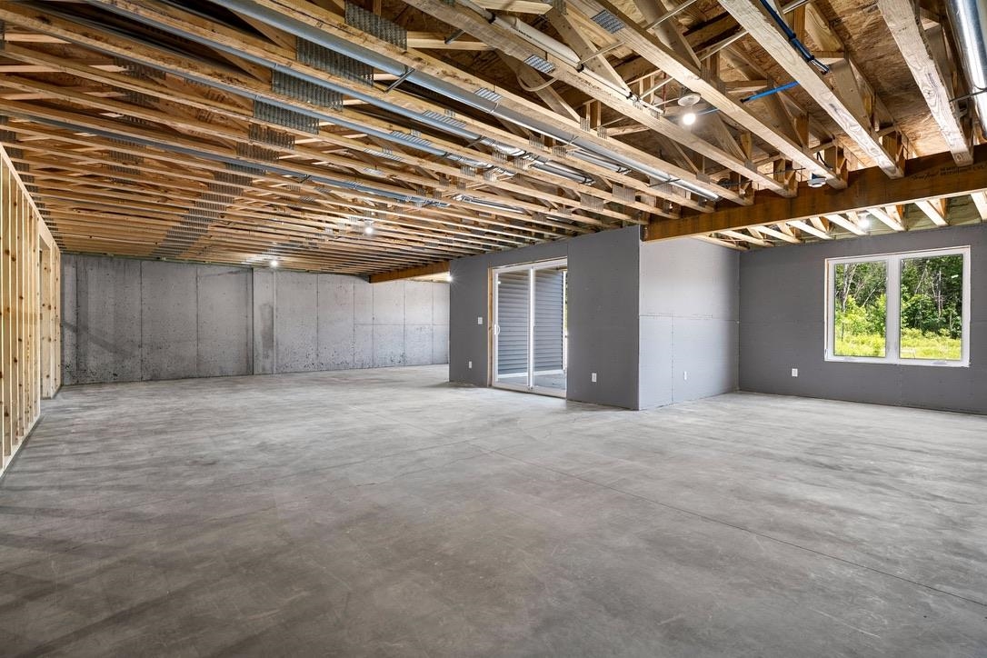 4001 ANTWERP Avenue Unit: 7