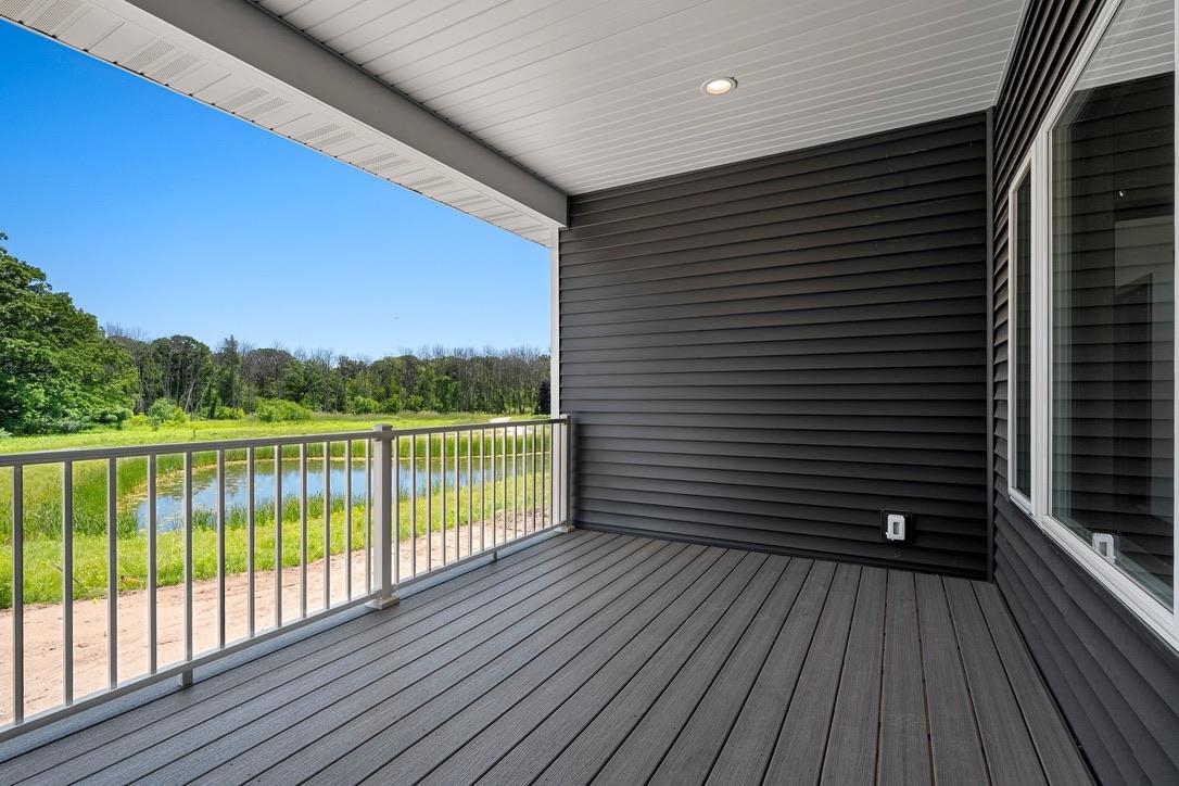 4001 ANTWERP Avenue Unit: 7