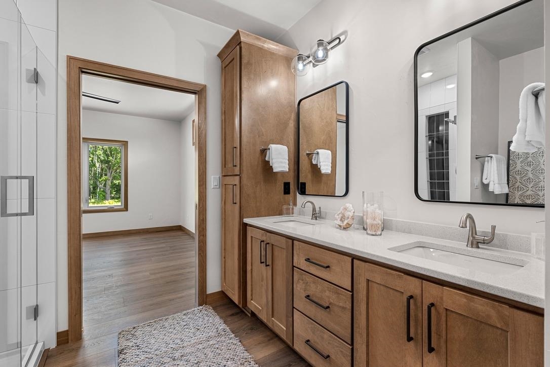 4001 ANTWERP Avenue Unit: 7