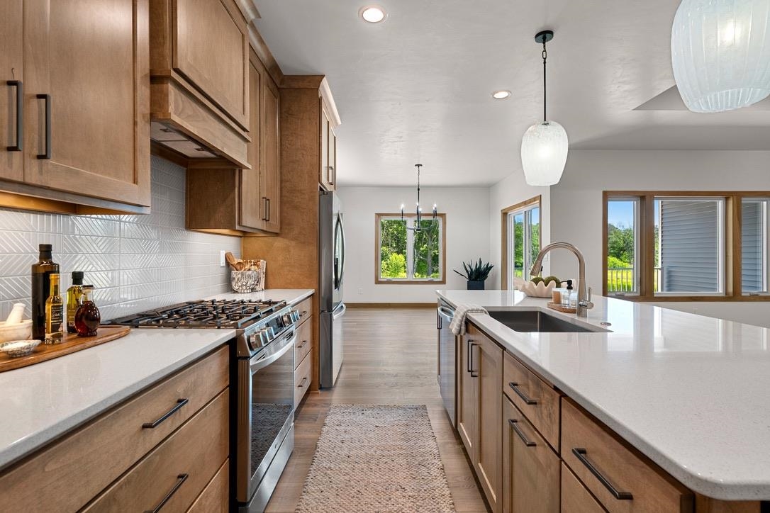 4001 ANTWERP Avenue Unit: 7
