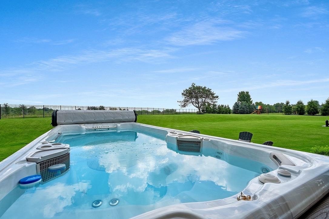 707 BLACKBERRY Court
