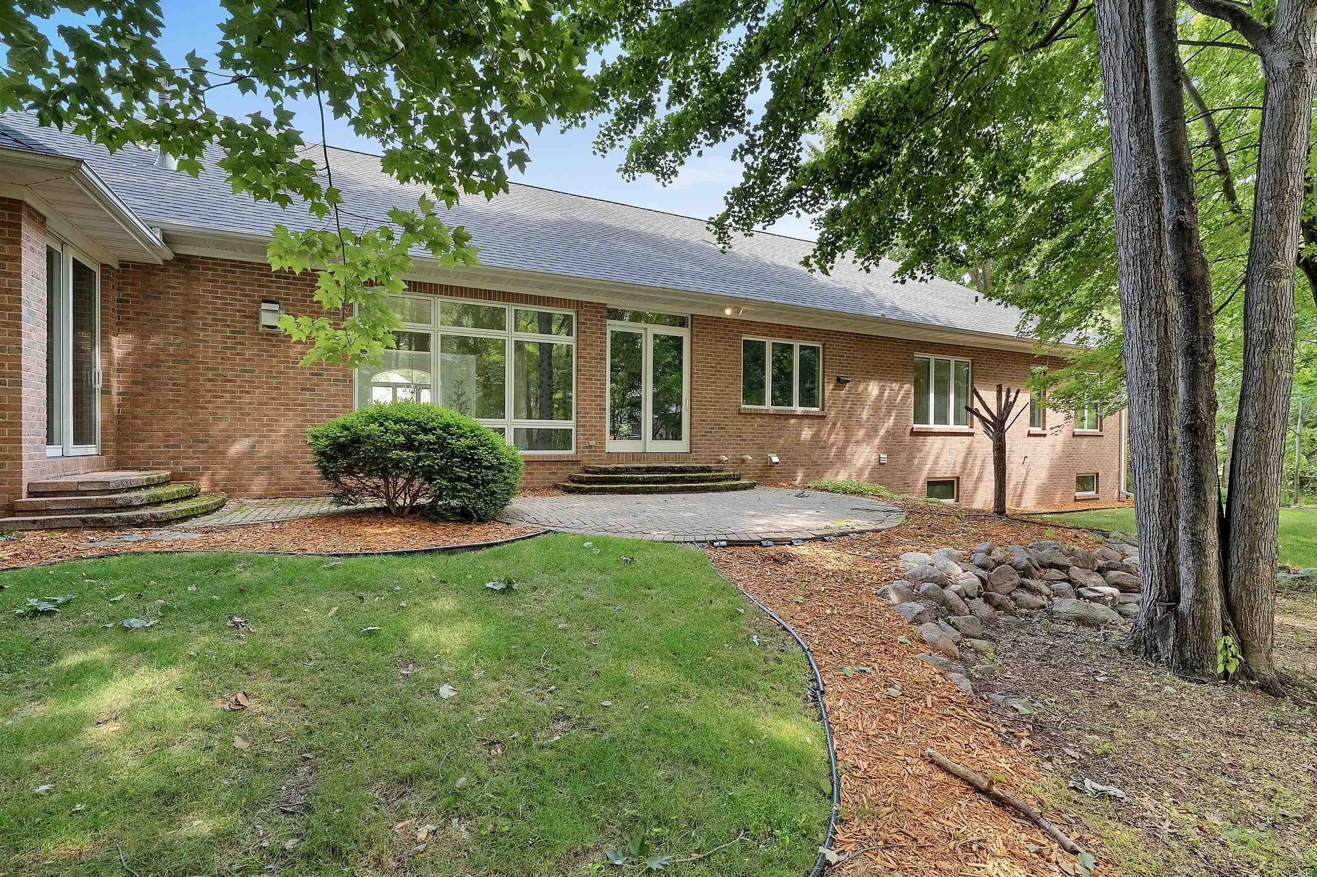 2060 MUIRWOOD Court