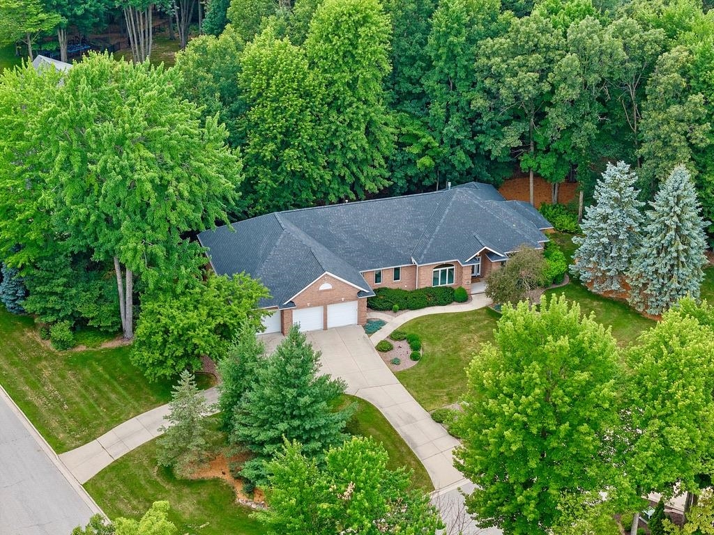 2060 MUIRWOOD Court