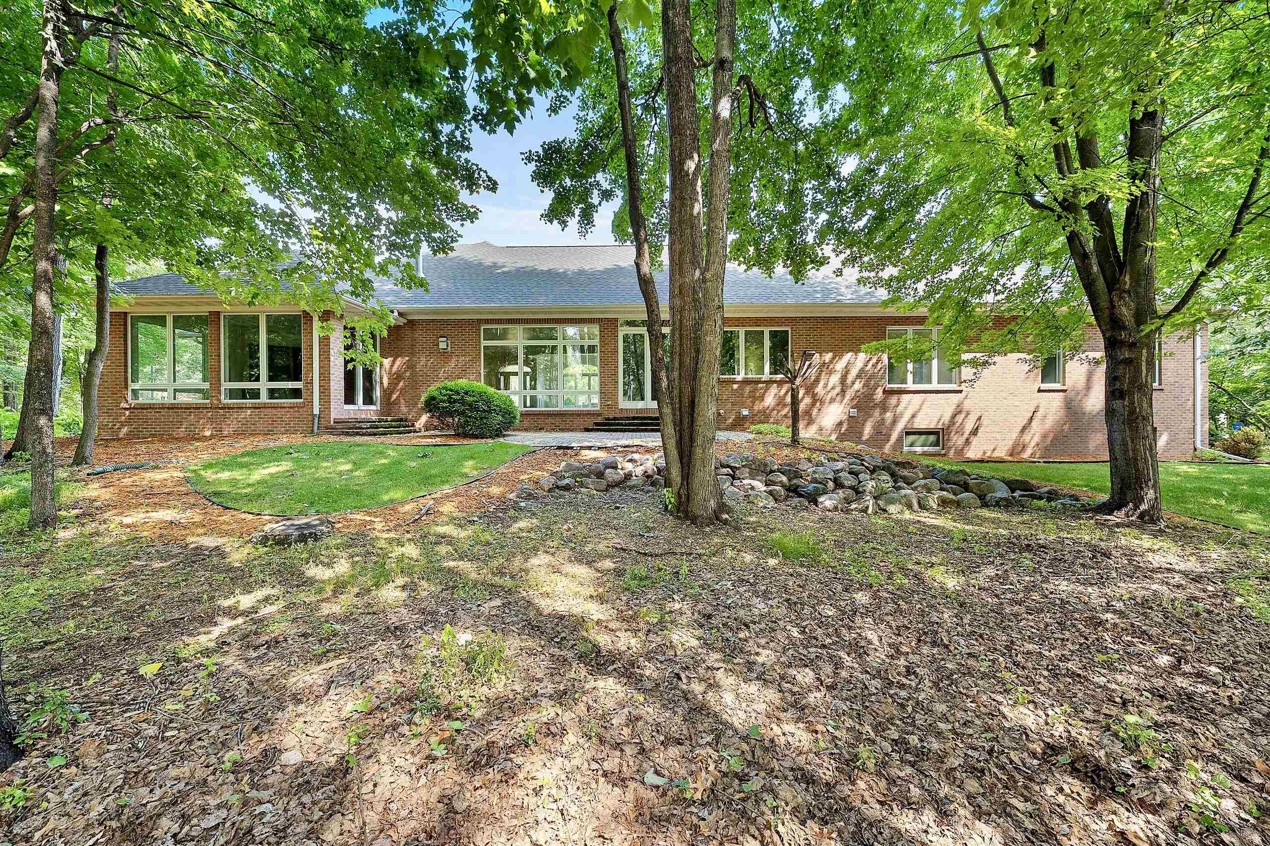 2060 MUIRWOOD Court