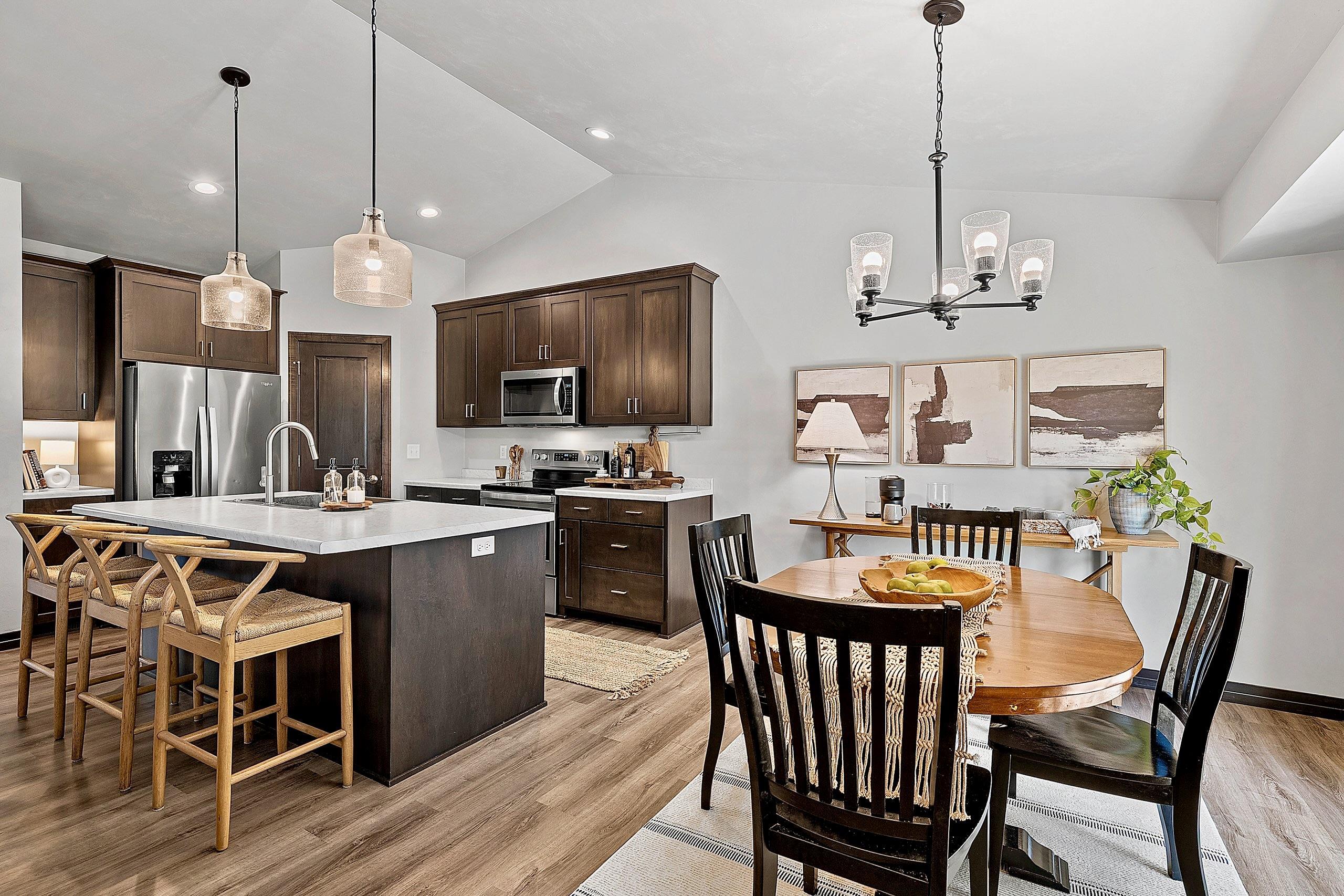 1285 CLEMENTINE Road