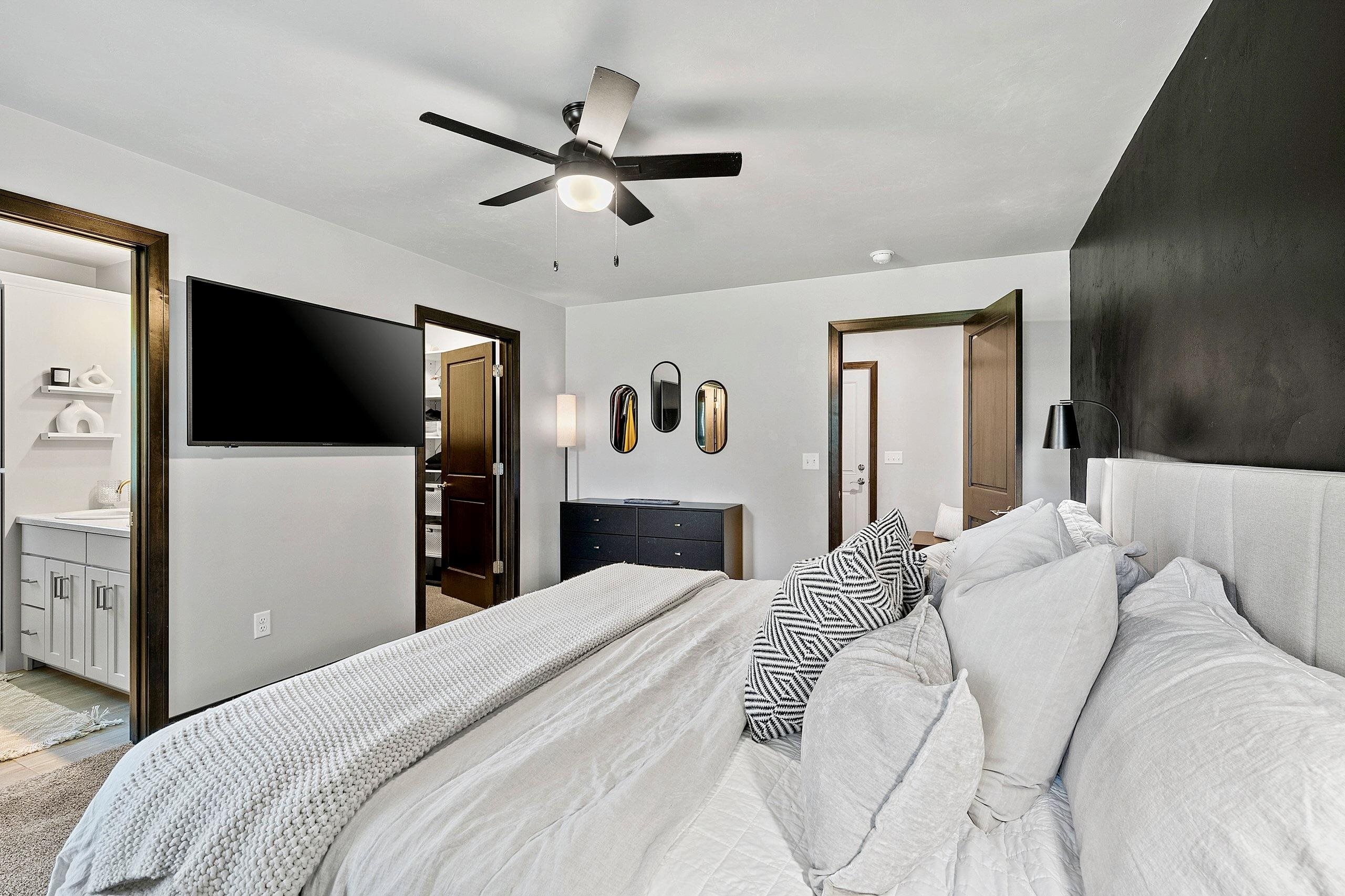 1285 CLEMENTINE Road