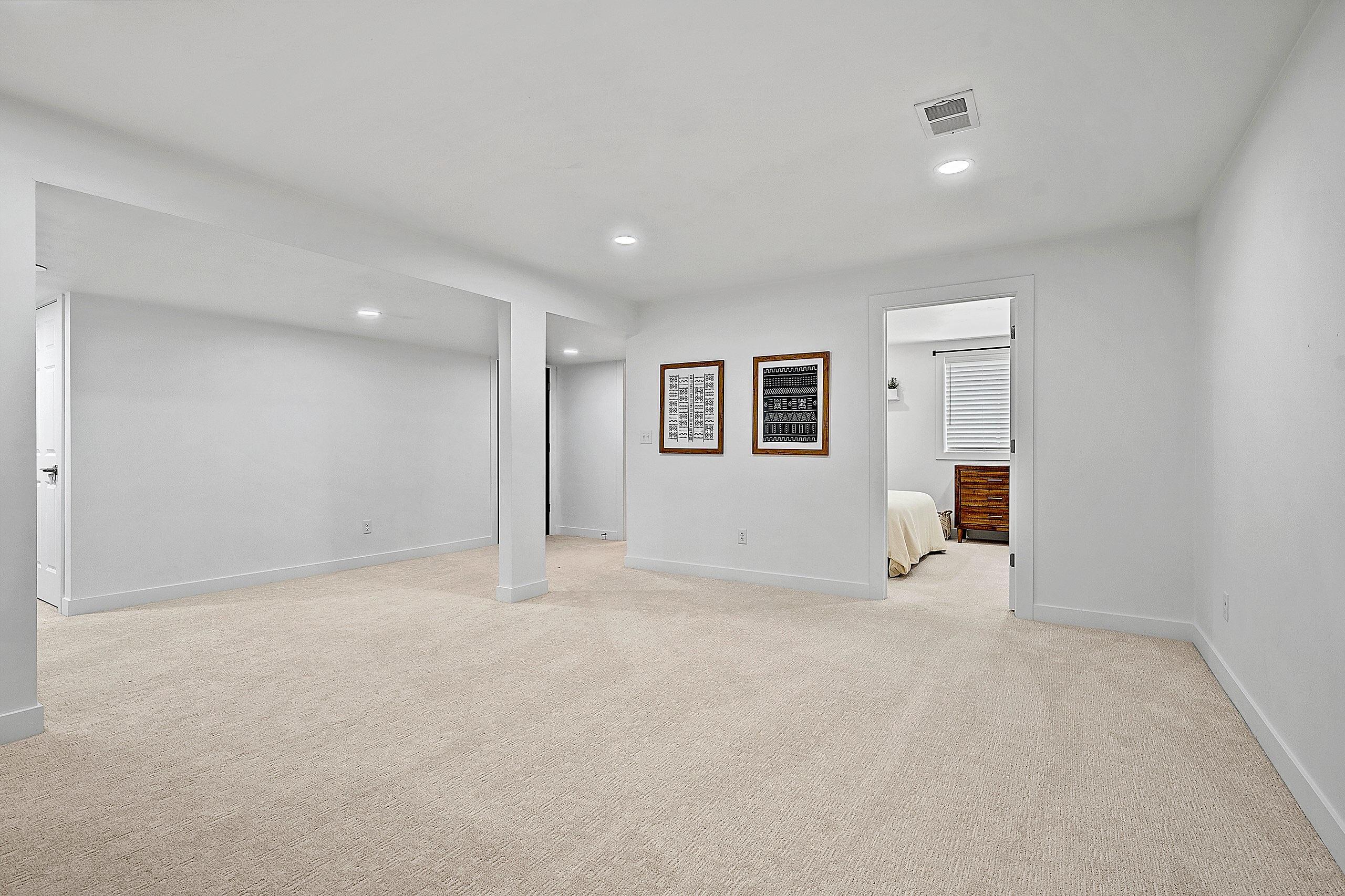 1285 CLEMENTINE Road