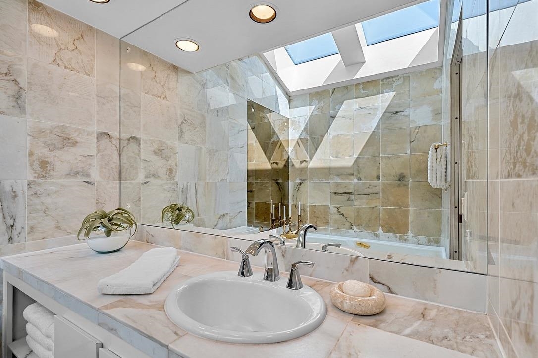 221 ROSEMONT Drive