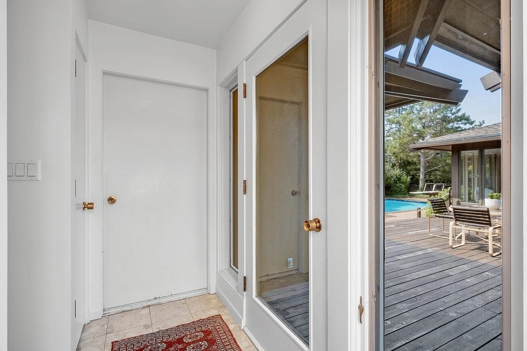 221 ROSEMONT Drive
