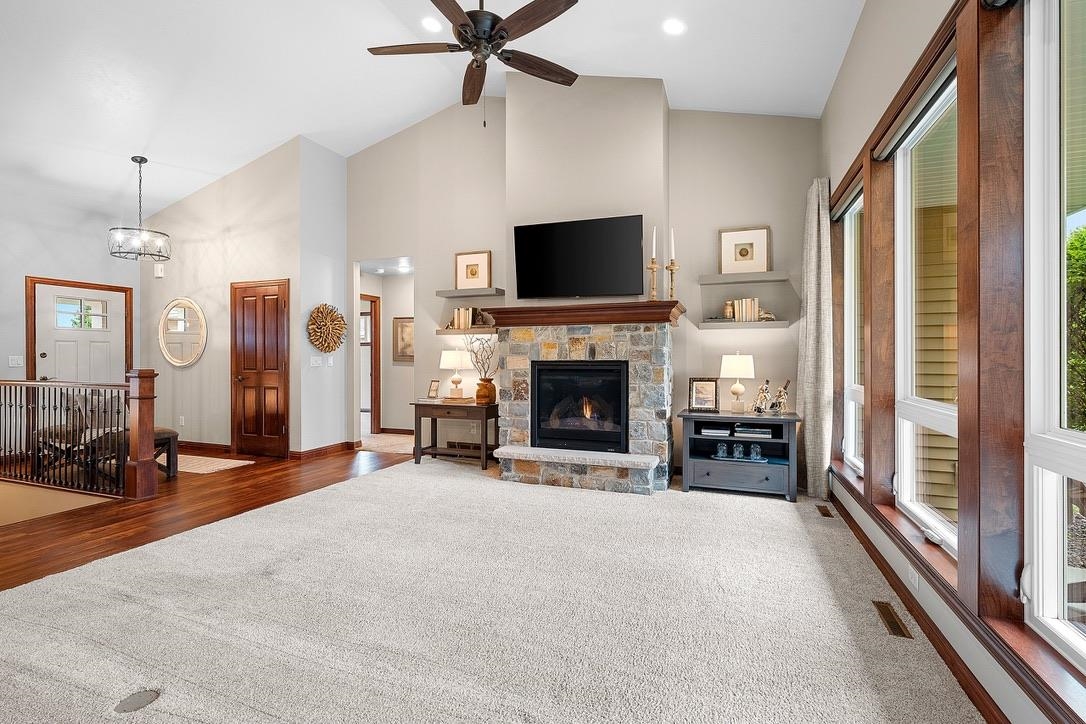 1004 HEYERDAHL Heights