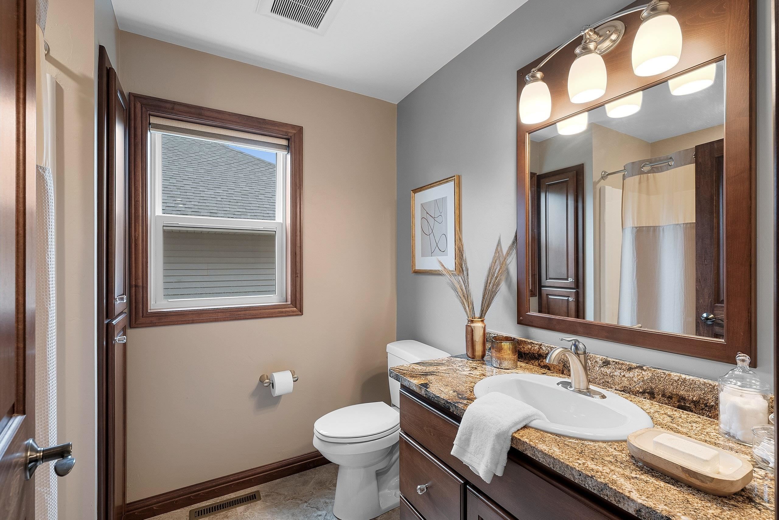 1004 HEYERDAHL Heights