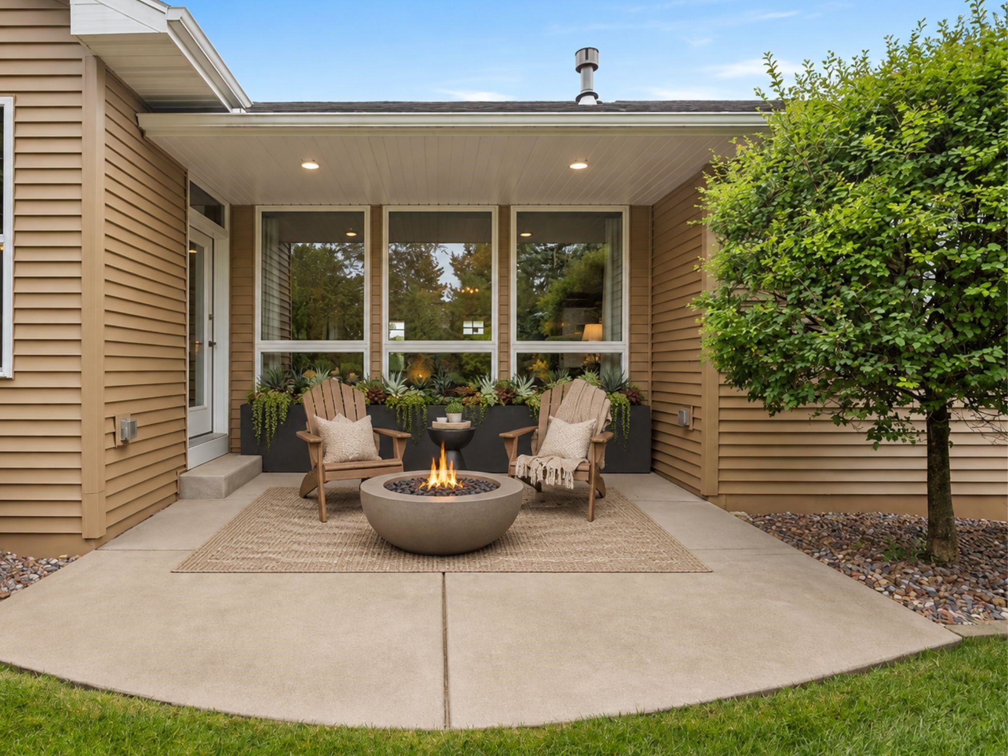 1004 HEYERDAHL Heights
