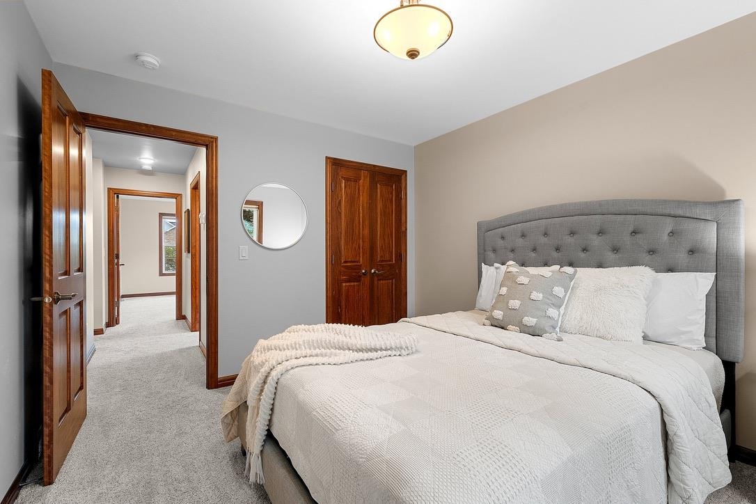1004 HEYERDAHL Heights