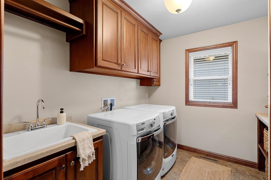 1004 HEYERDAHL Heights