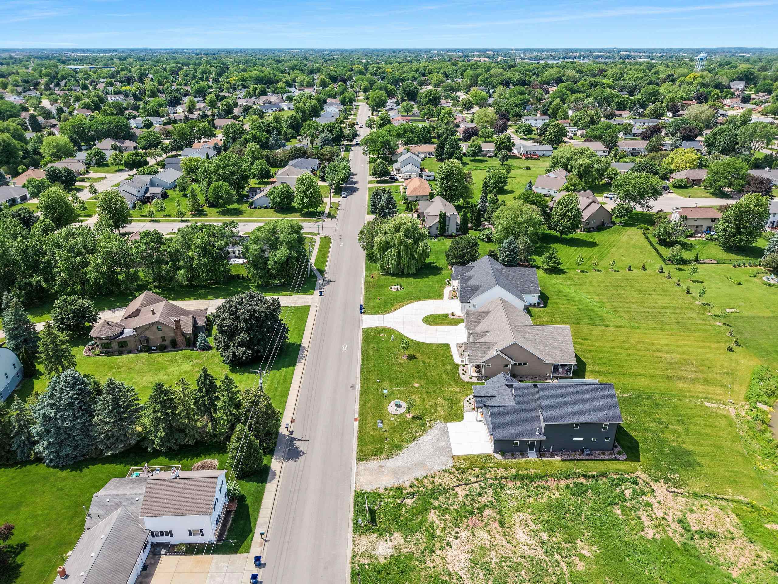 1871 LEDGEVIEW Road