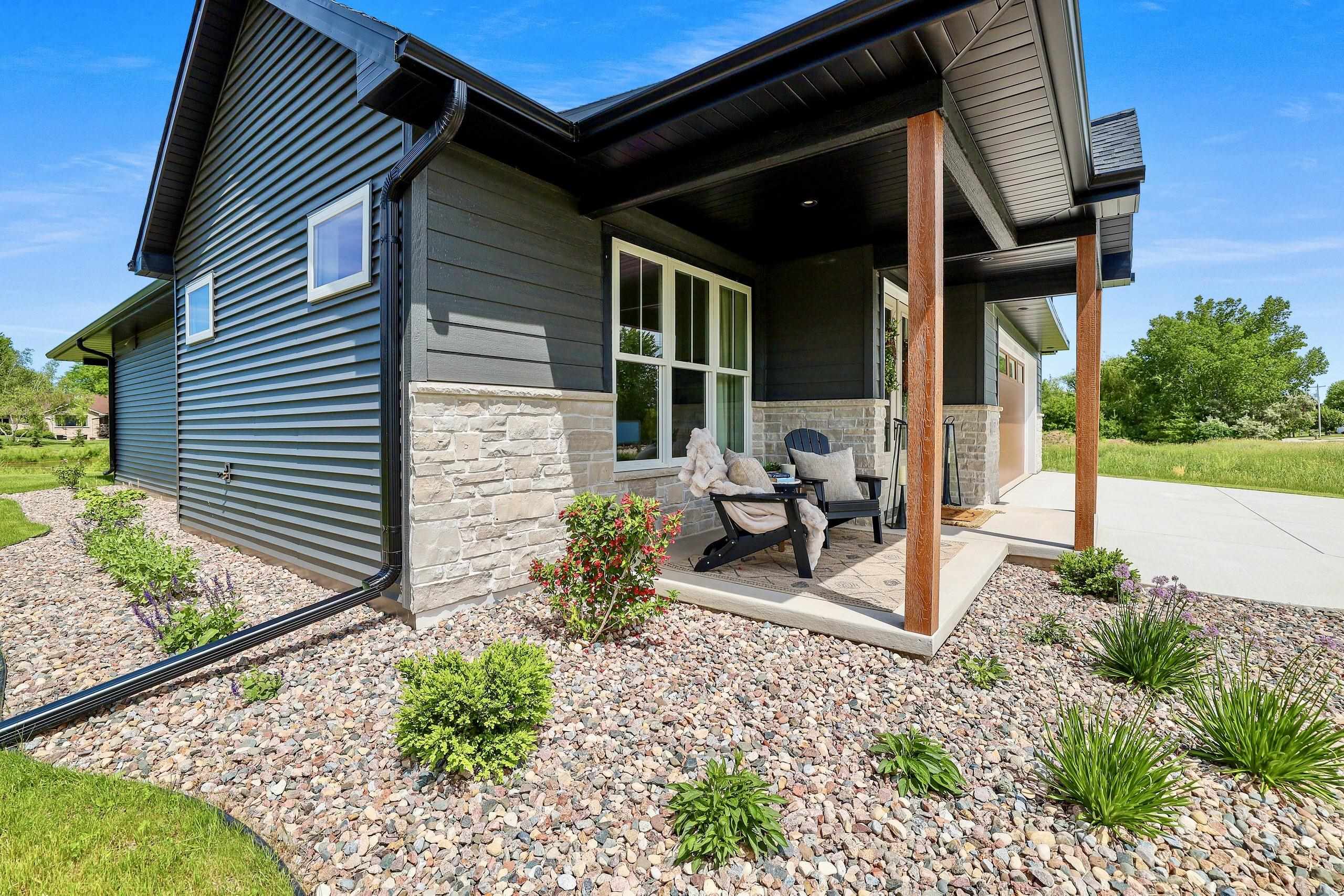 1871 LEDGEVIEW Road