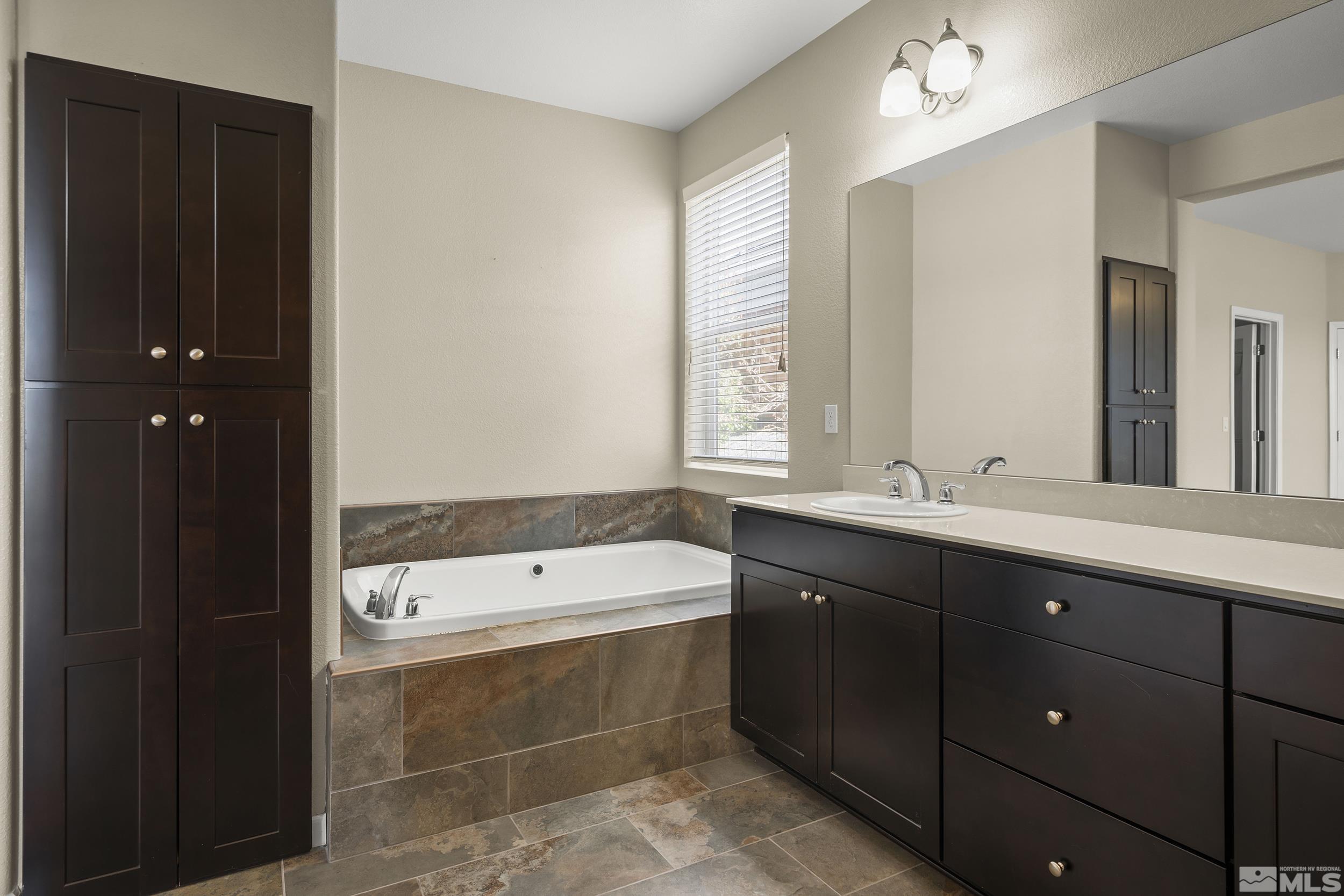 2255 Isabella Court