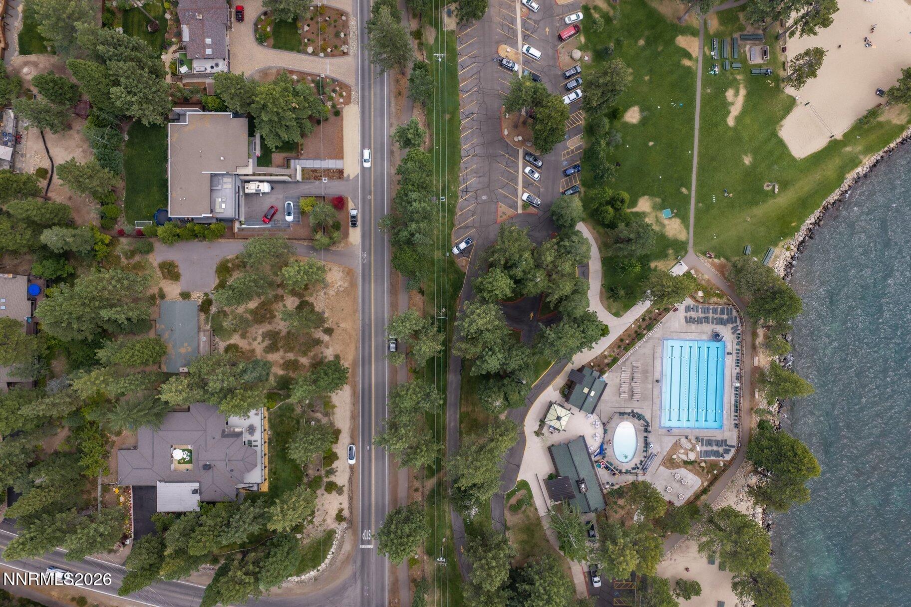 706 Lakeshore Boulevard