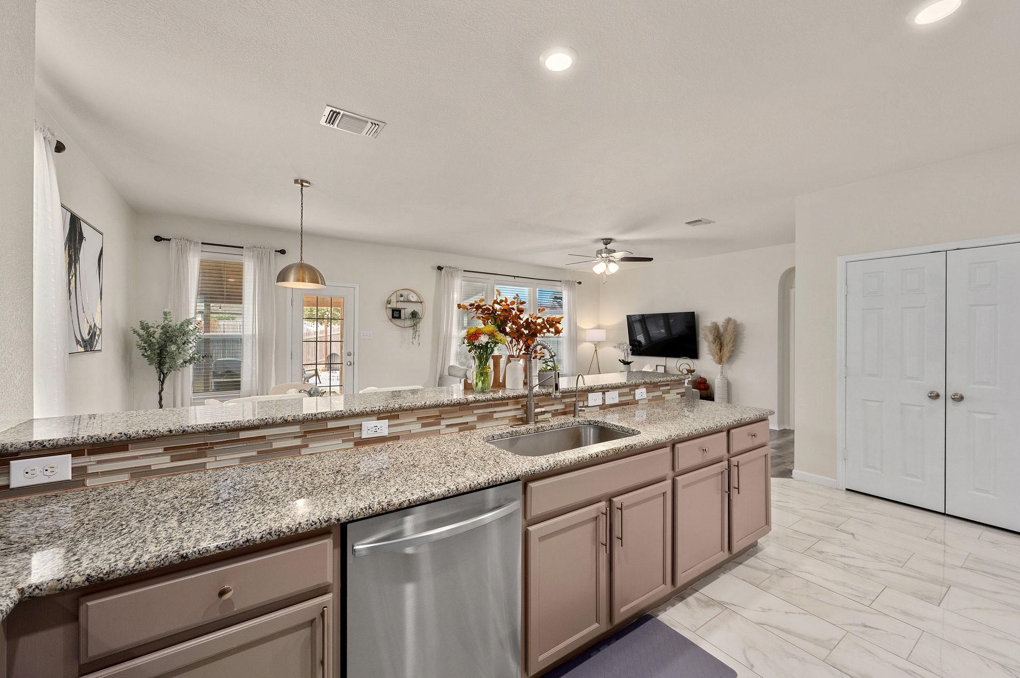 13820 James Garfield ST, Manor