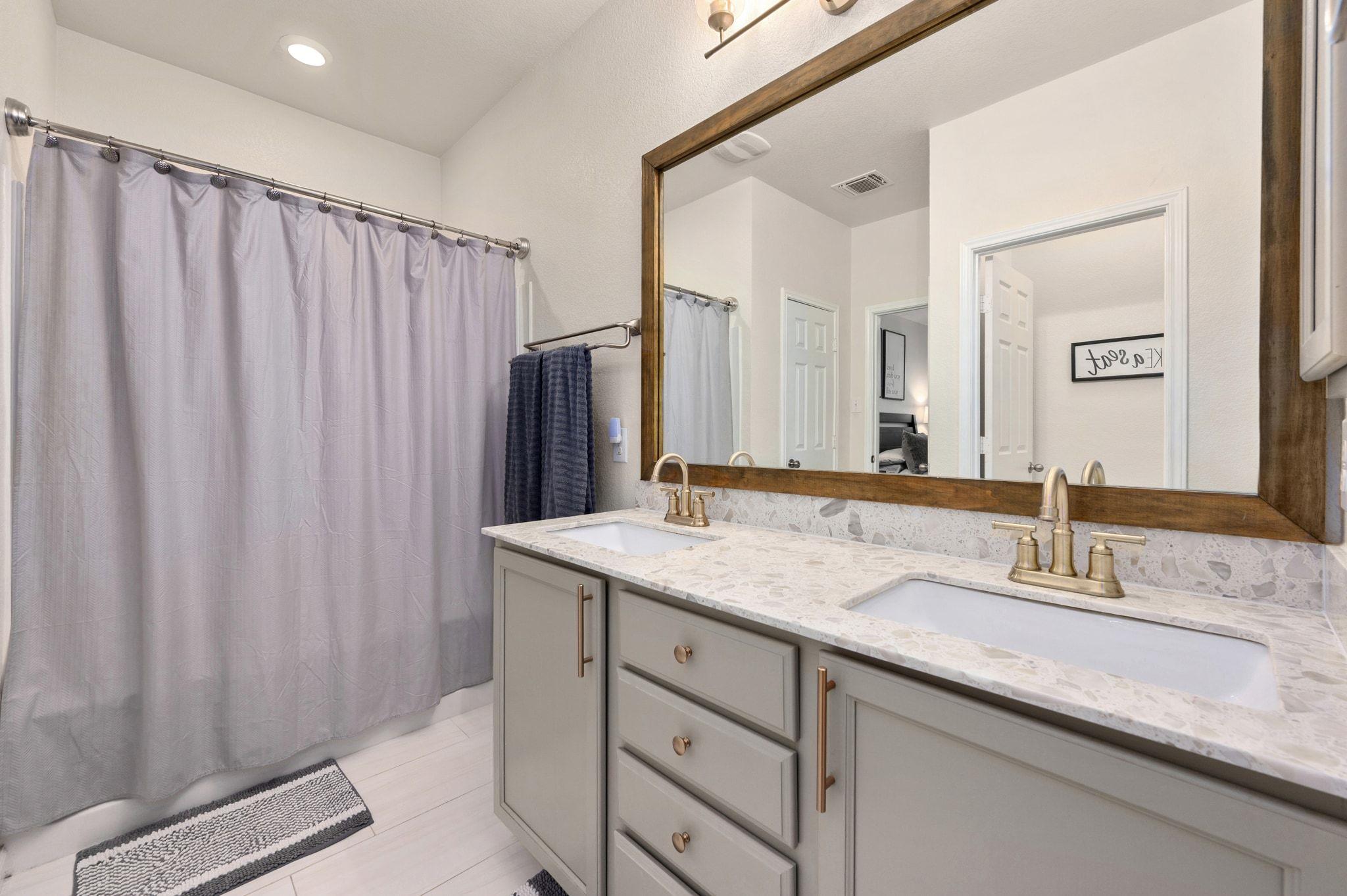 13820 James Garfield ST, Manor