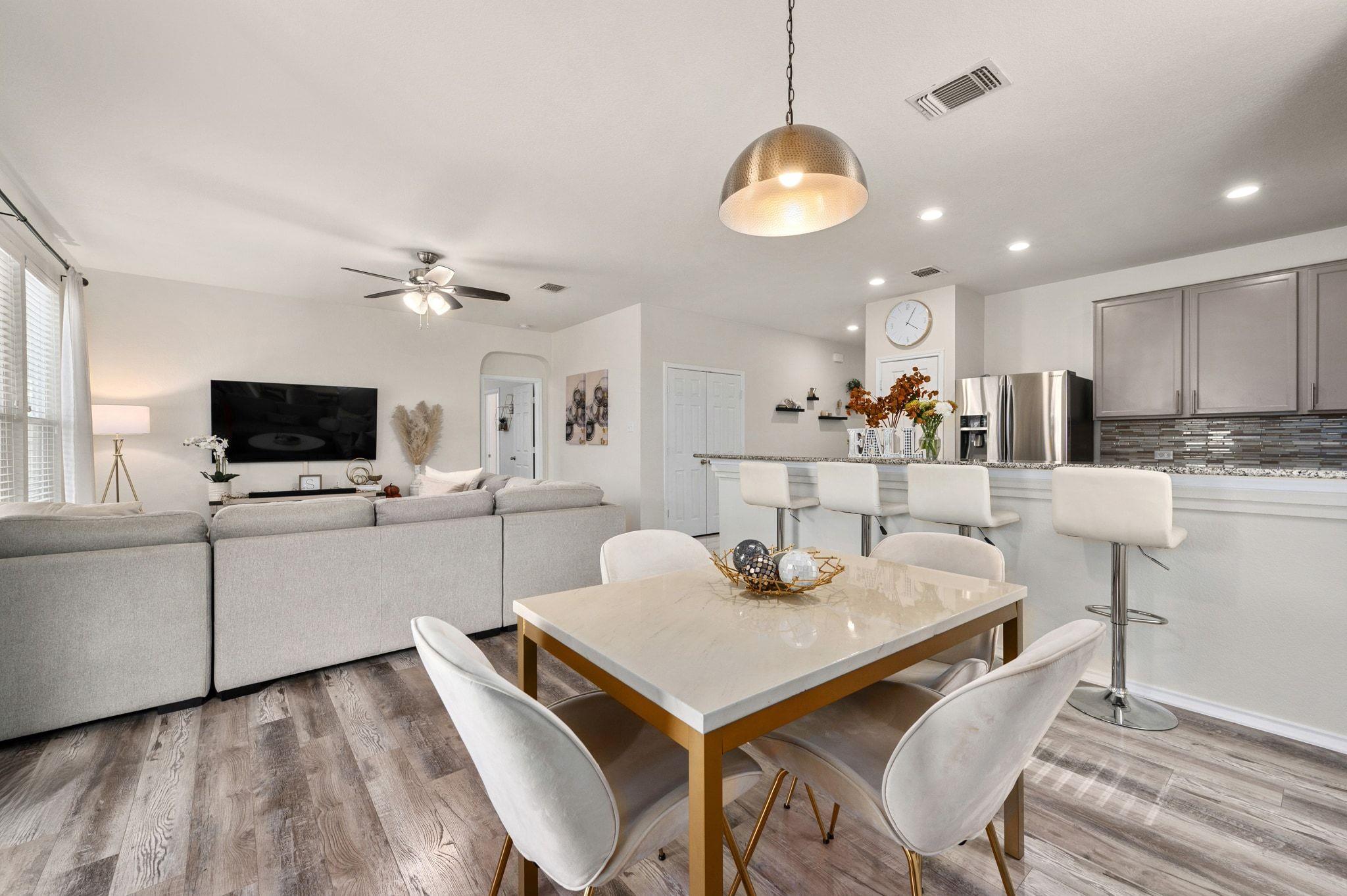 13820 James Garfield ST, Manor