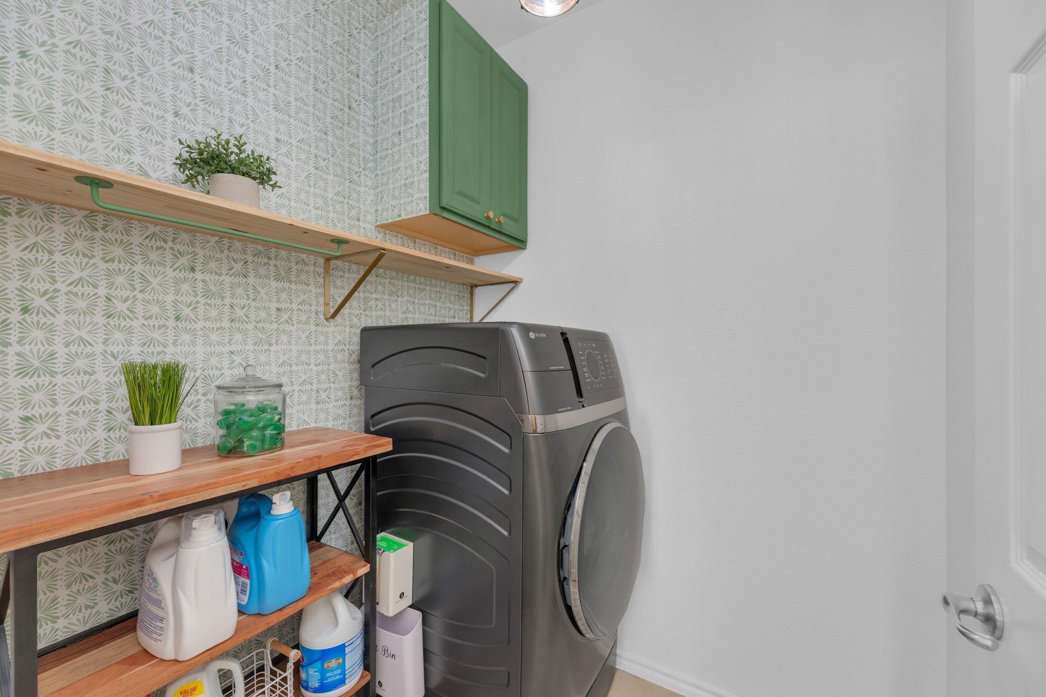 8901 Meridian Oak LN