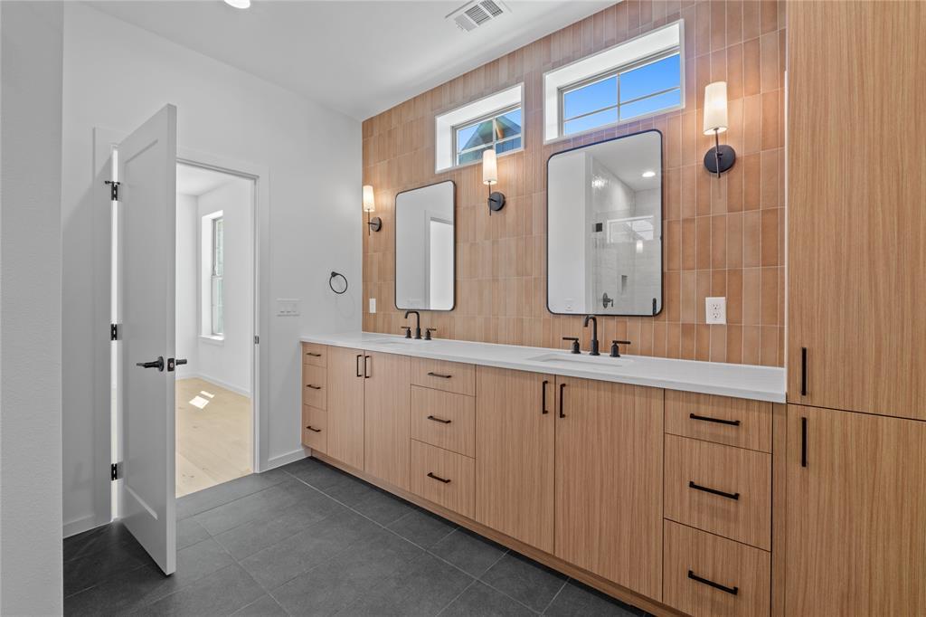 3500 Pecan Springs RD # 9