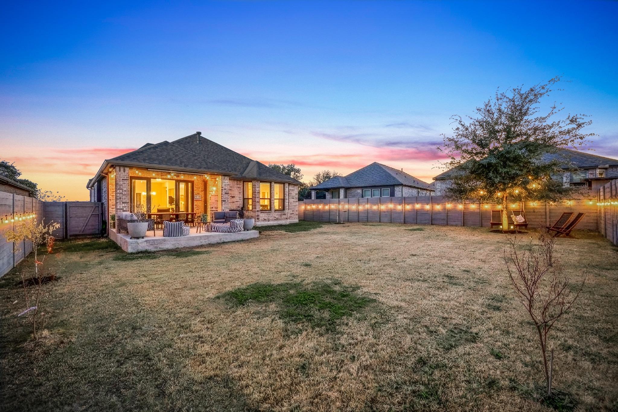 1201 Highcrest