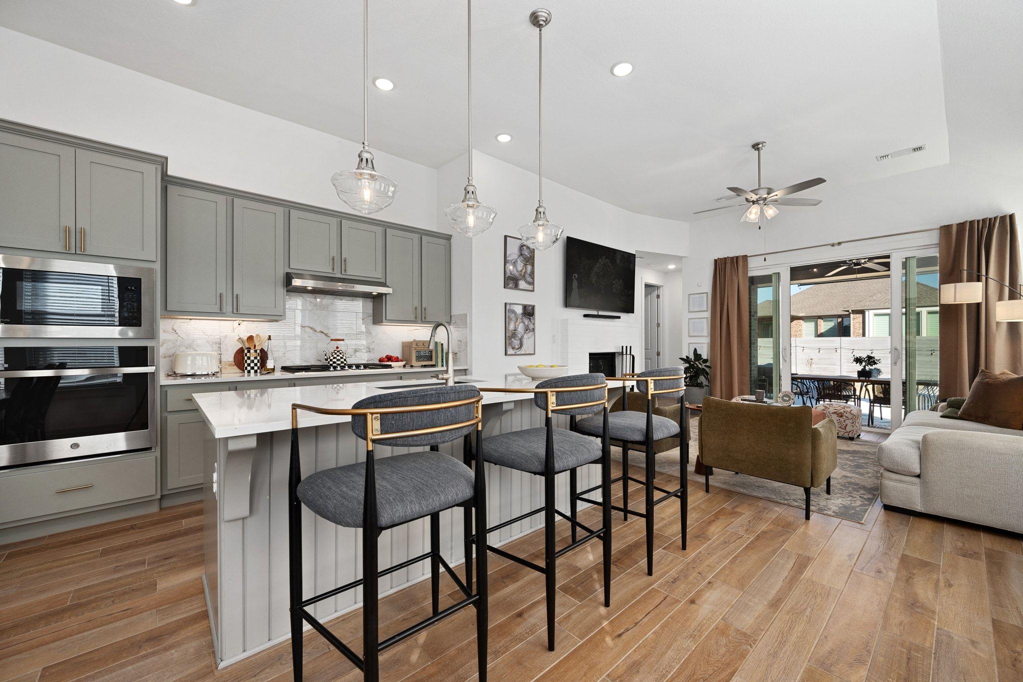 1201 Highcrest