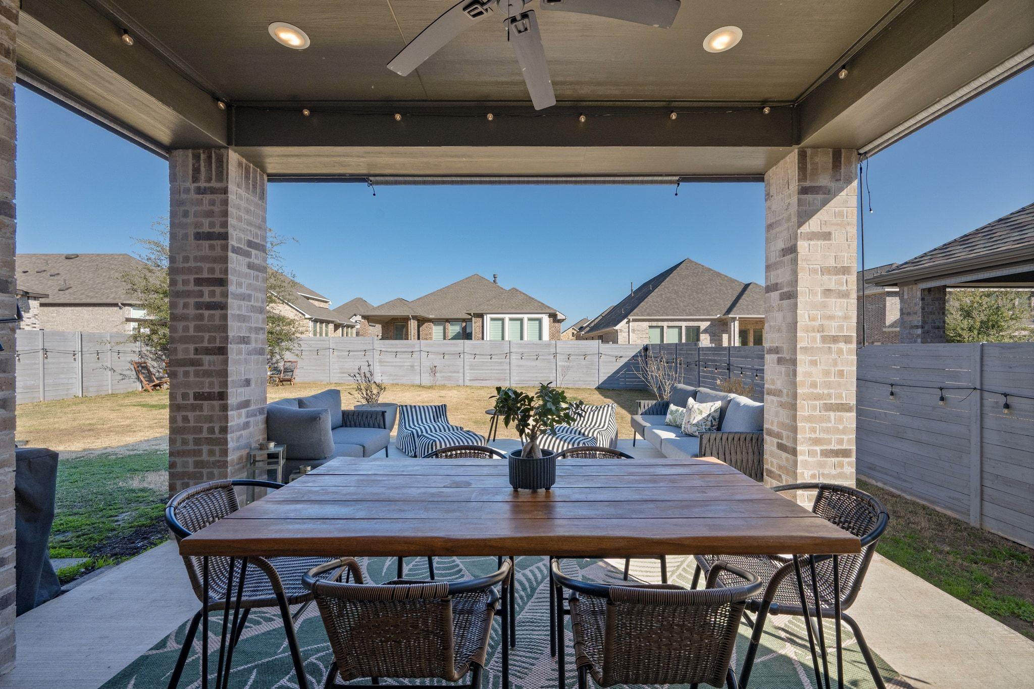 1201 Highcrest