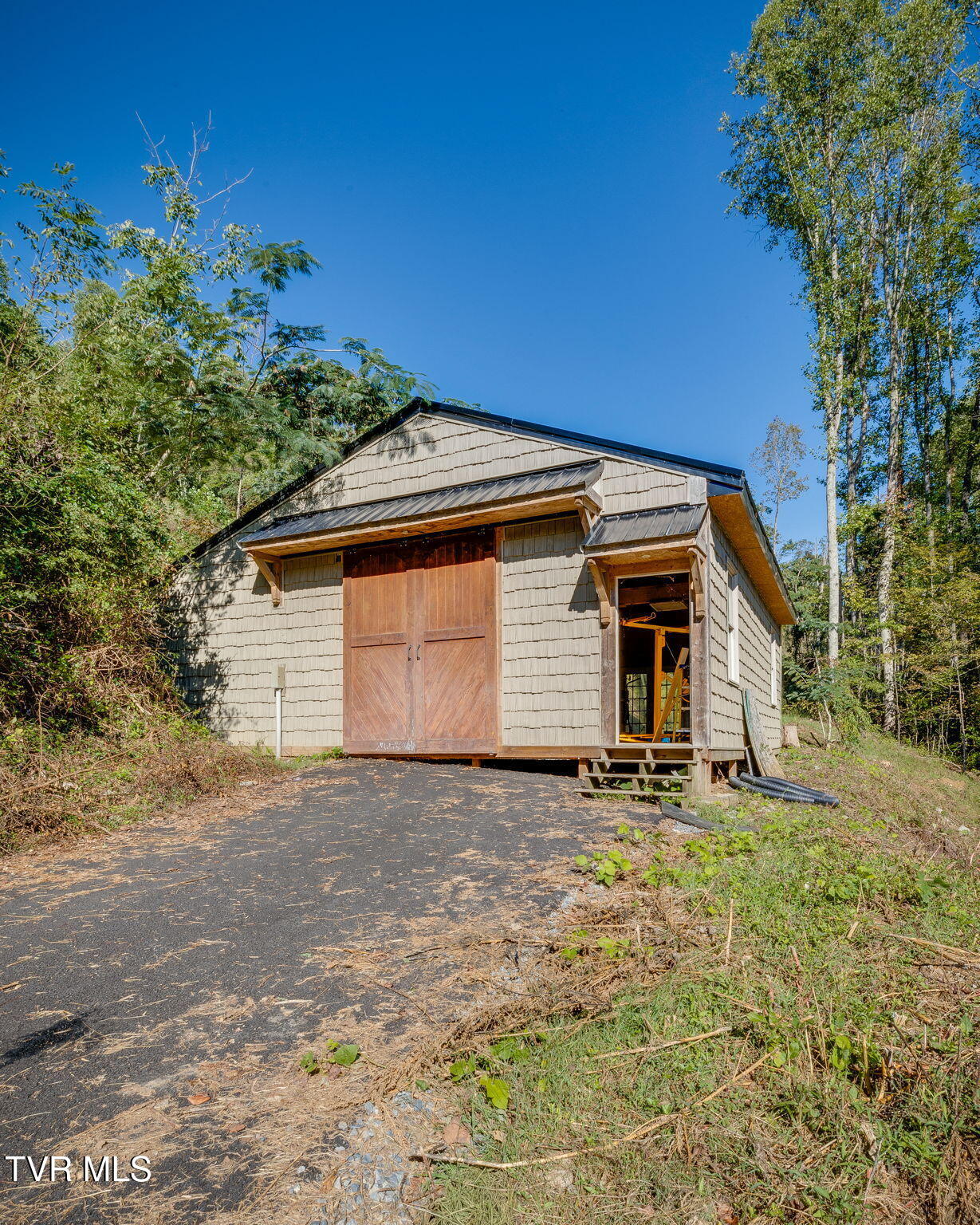 14614 Porterfield Highway