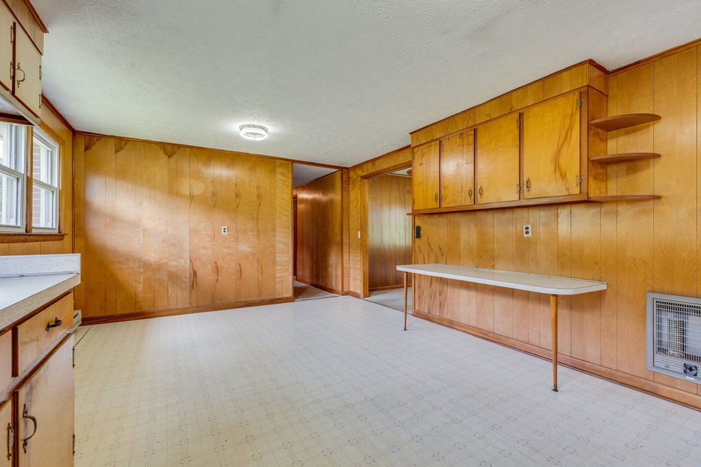 4668 Green Valley Rd
