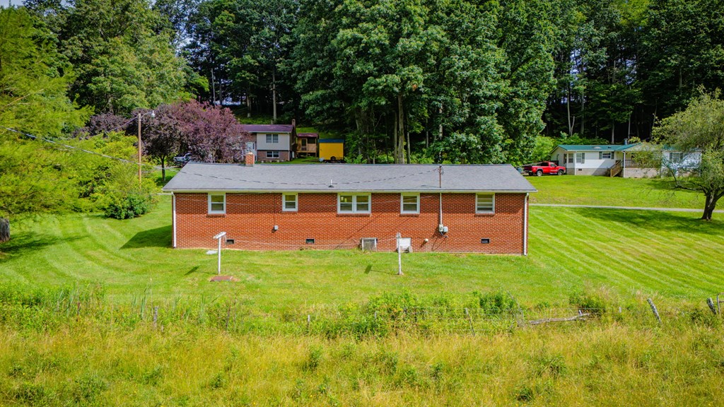 4668 Green Valley Rd