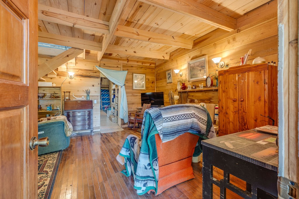 10158 River Mountain Rd