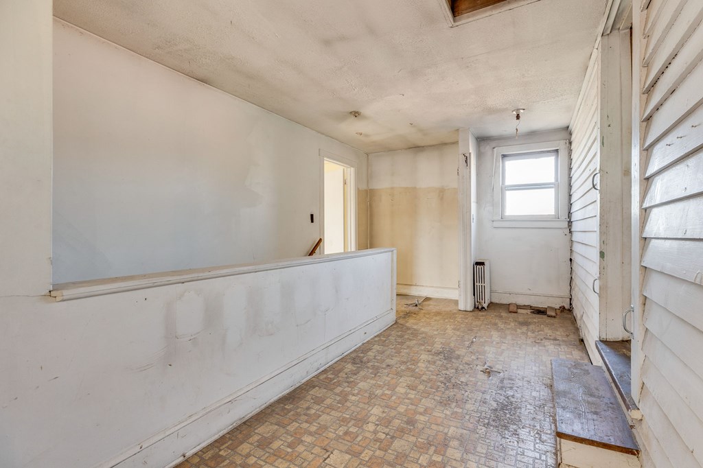 293 W Main Street