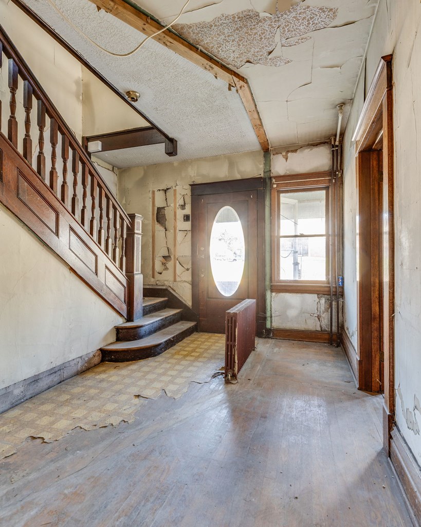 293 W Main Street