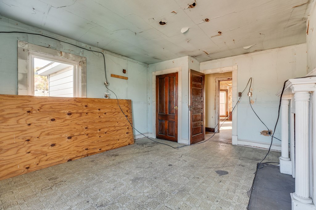 293 W Main Street