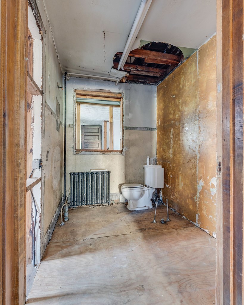 293 W Main Street
