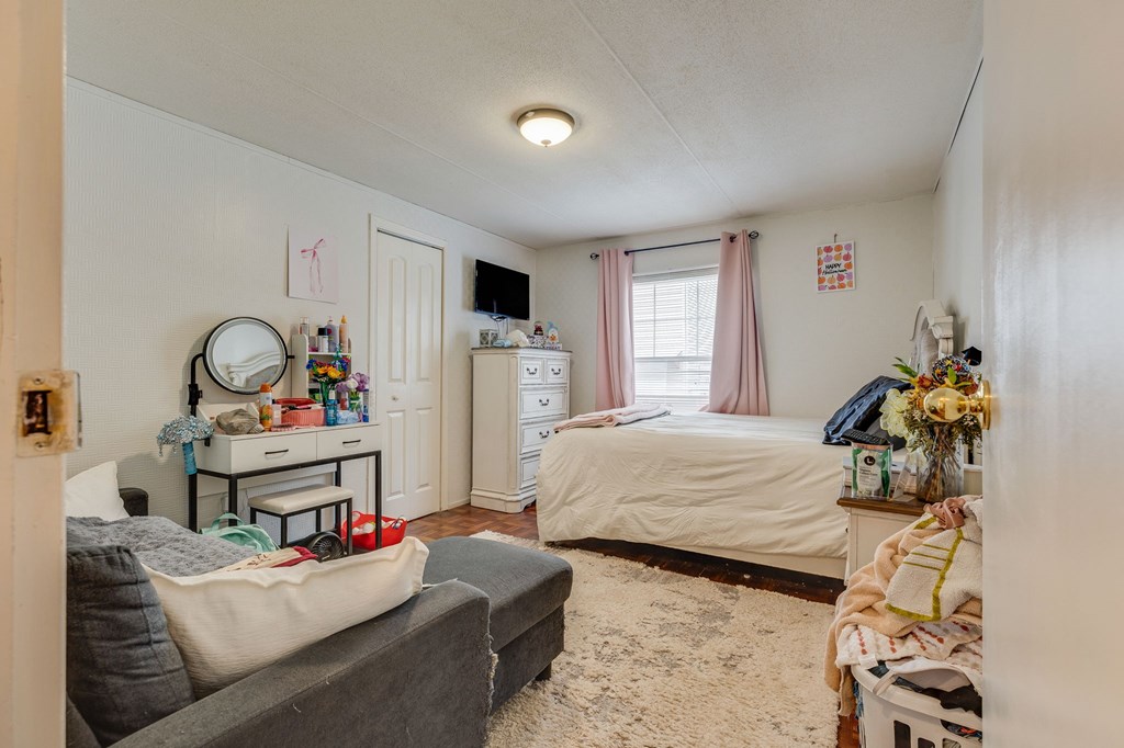 2497 Slate Creek Rd.