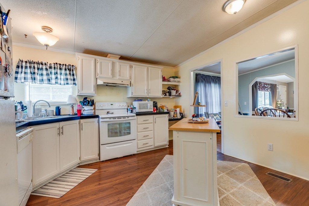 2497 Slate Creek Rd.