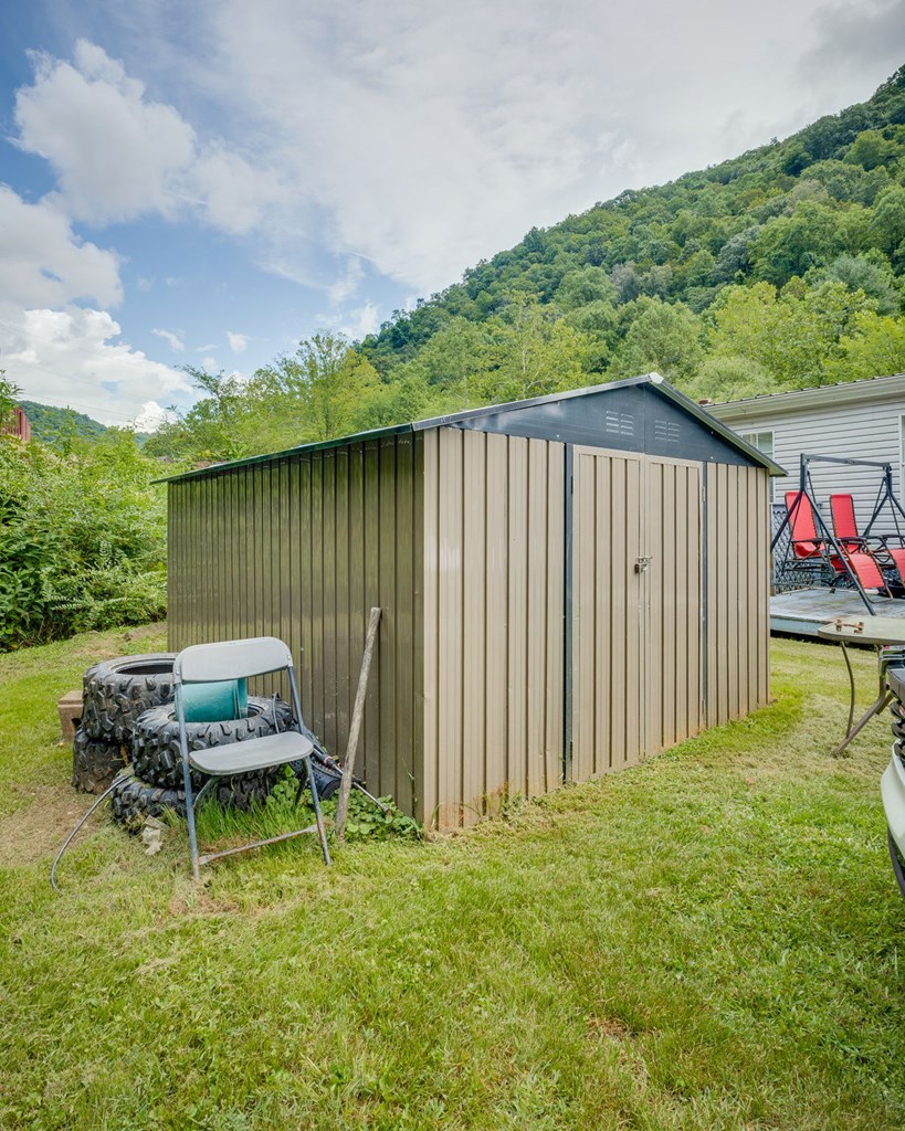 2497 Slate Creek Rd.