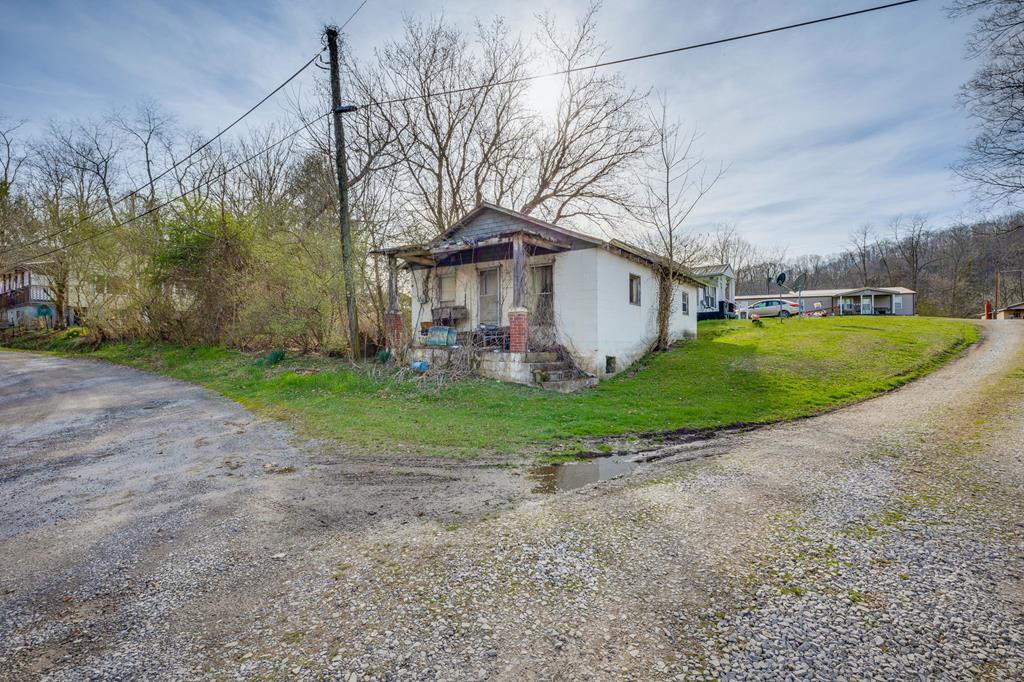 266 Carterton Pl