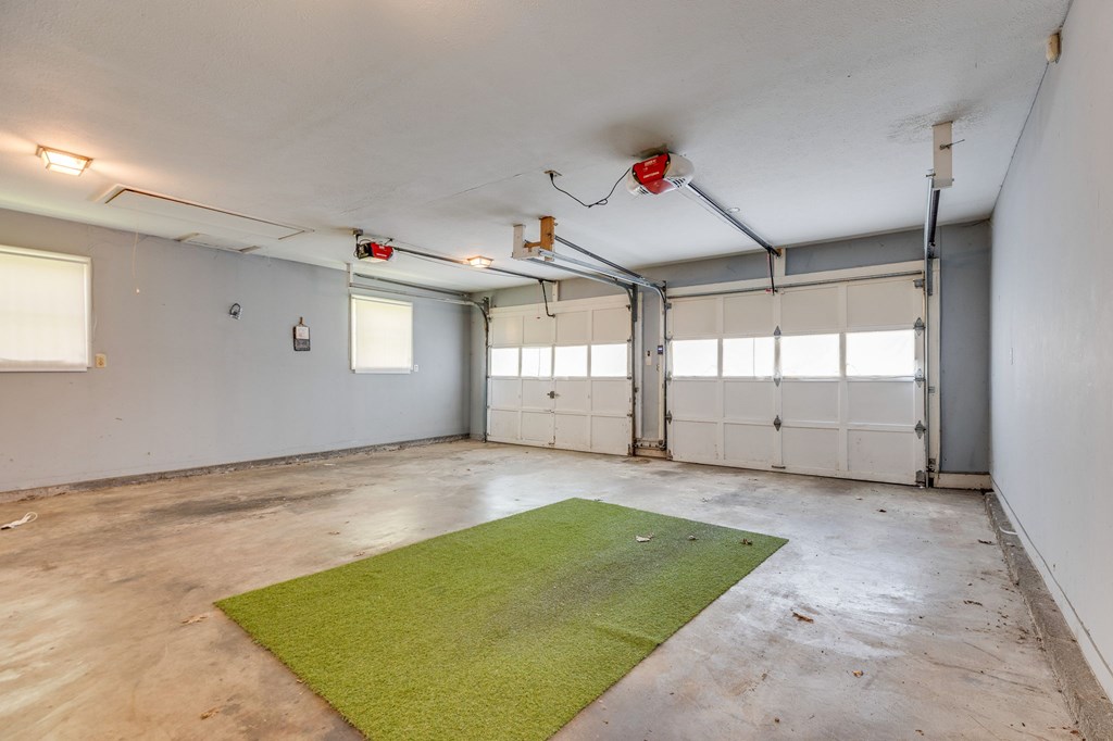 622 W Main St.