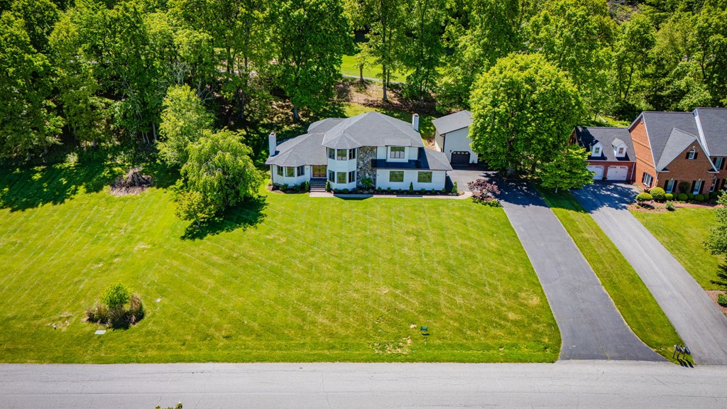 390 Winterham Dr