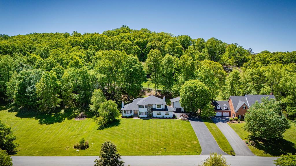 390 Winterham Dr